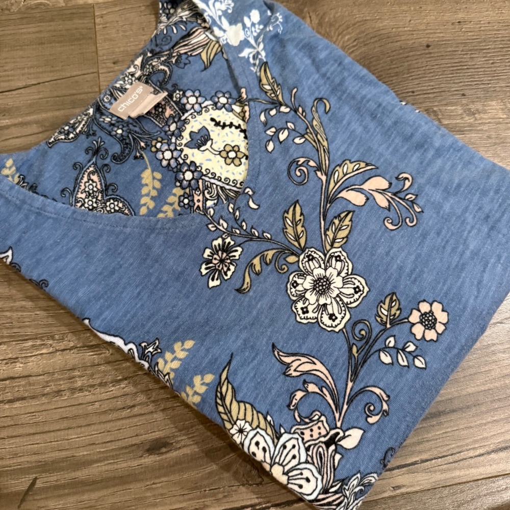 Chico's Floral Paisley V-Neck Top Blue 3/4 Sleeve Cotton Modal Size 2 L
